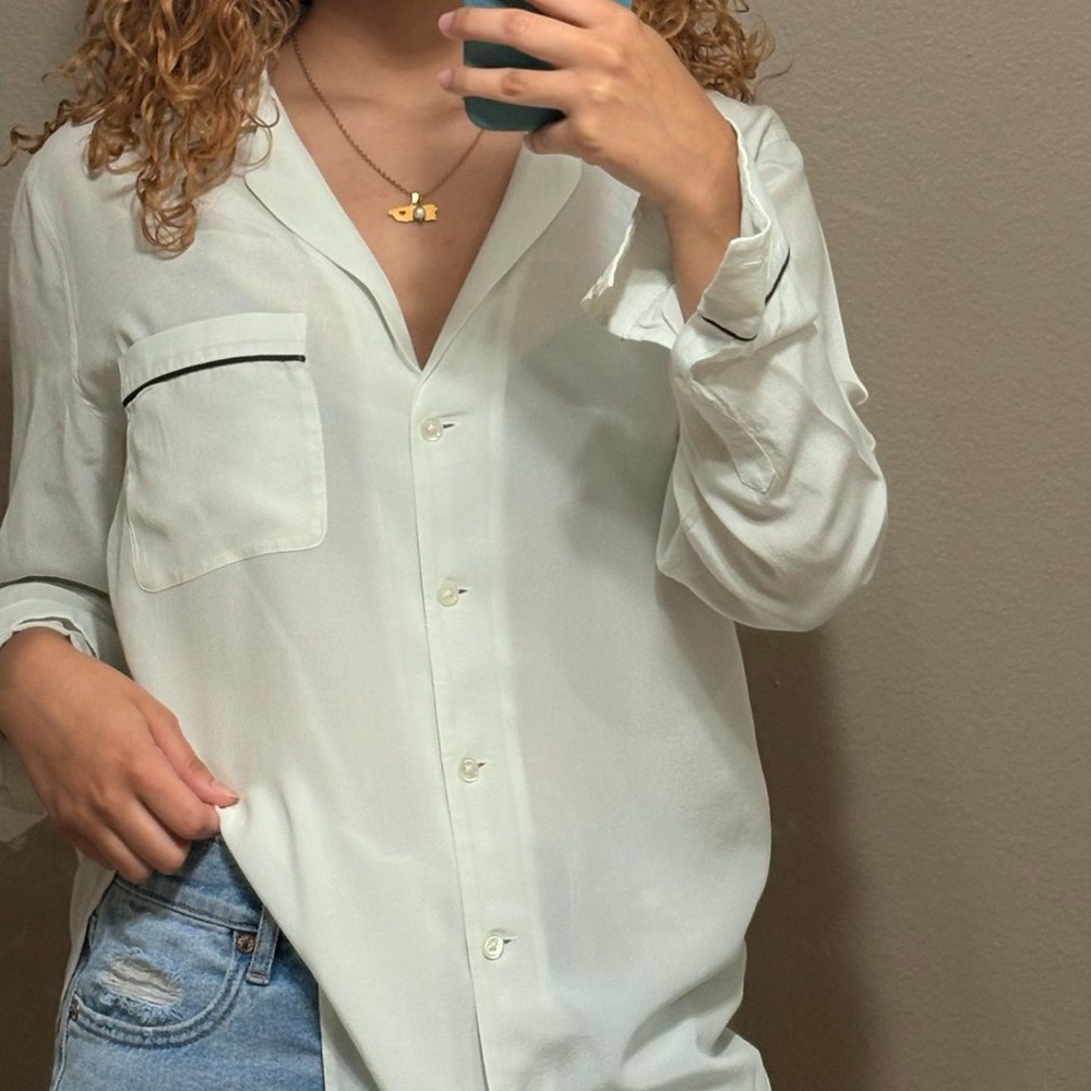 Equipment White Casual Button-Down Shirt